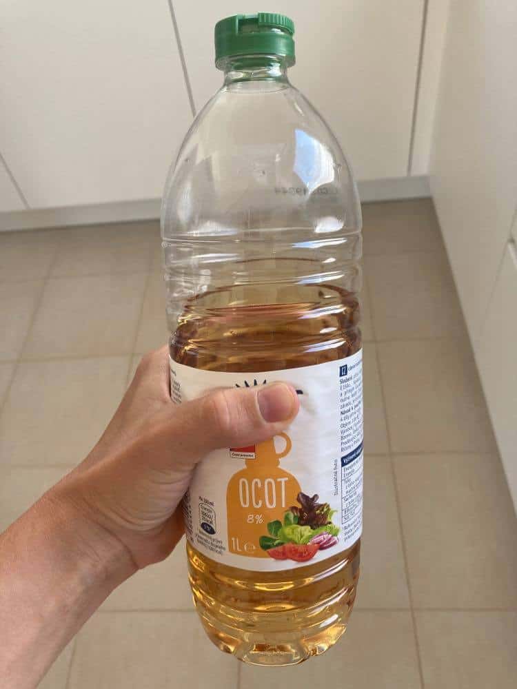 Ta ett glas vinäger, vanliga kryddnejlika och spara det här hemmatricket väl: jag har använt det i flera år och rekommenderar det till alla!